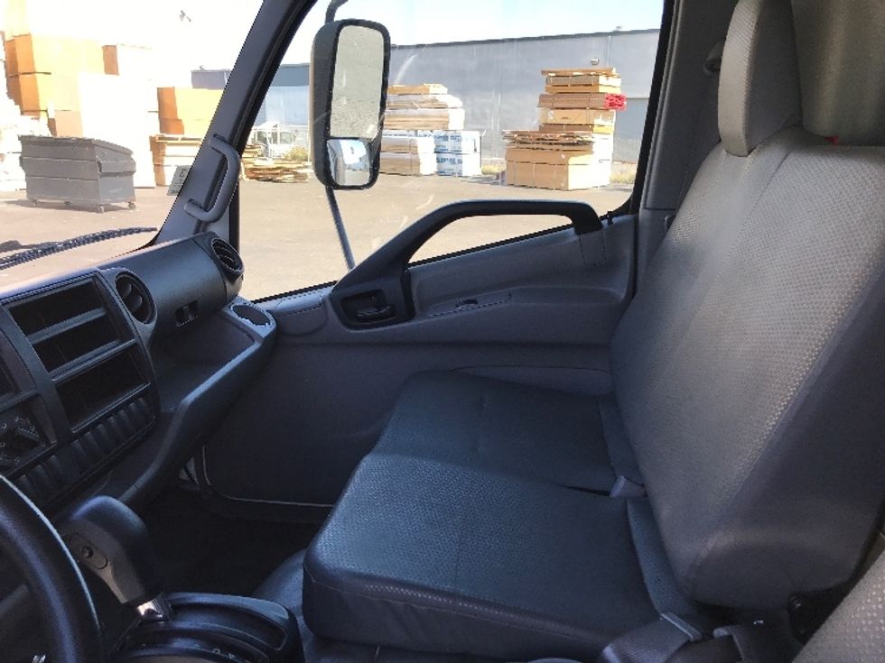 Refrigerated Truck-Light and Medium Duty Trucks-Hino-2020-195-National City-CA-130,169\n\t\tmiles-$ 53,000 - Image 19