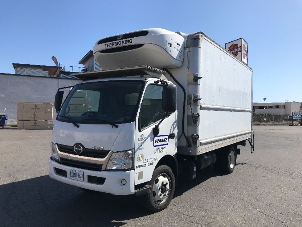Refrigerated Truck-Light and Medium Duty Trucks-Hino-2020-195-National City-CA-130,169\n\t\tmiles-$ 53,000 - Image 3