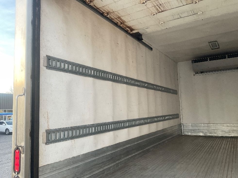 Refrigerated Truck-Light and Medium Duty Trucks-Hino-2020-195-Norfolk-VA-111,991\n\t\tmiles-$ 56,000 - Image 11