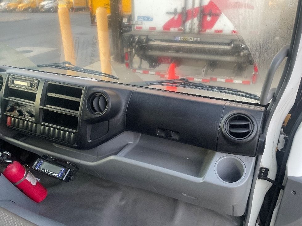 Refrigerated Truck-Light and Medium Duty Trucks-Hino-2020-195-Norfolk-VA-111,991\n\t\tmiles-$ 56,000 - Image 21