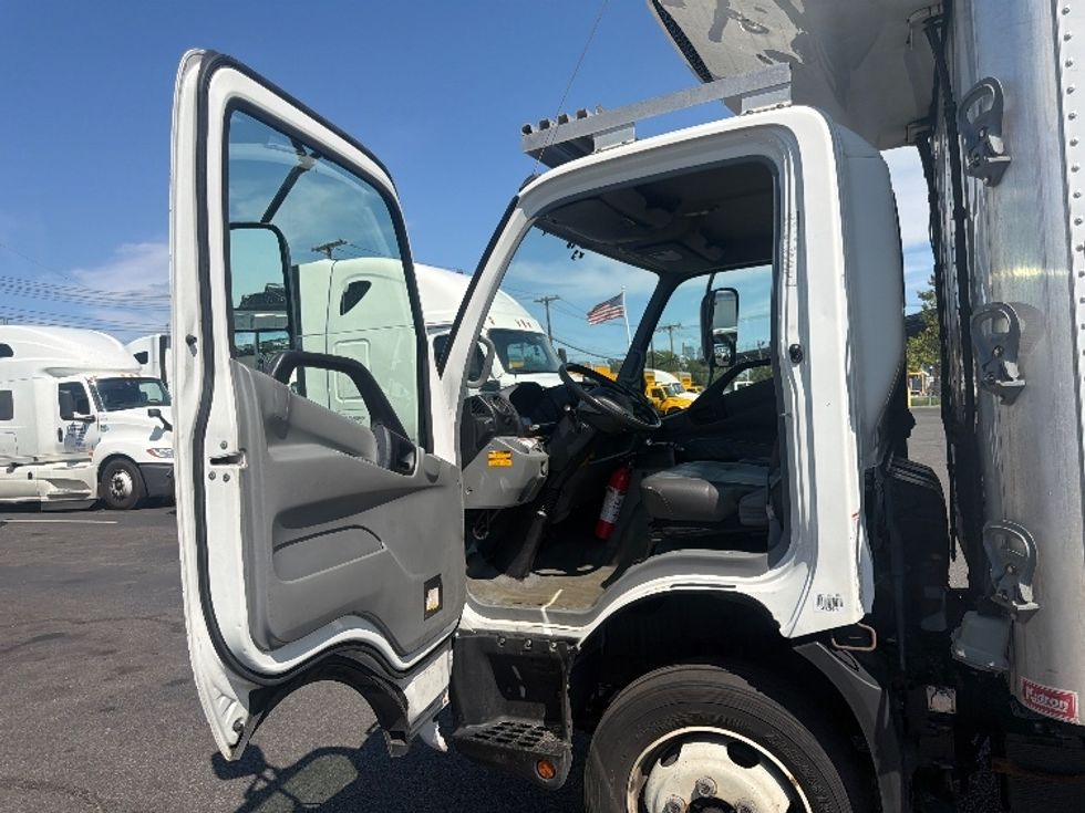 Refrigerated Truck-Light and Medium Duty Trucks-Hino-2020-195-North Bergen-NJ-92,719\n\t\tmiles-$ 50,250 - Image 16