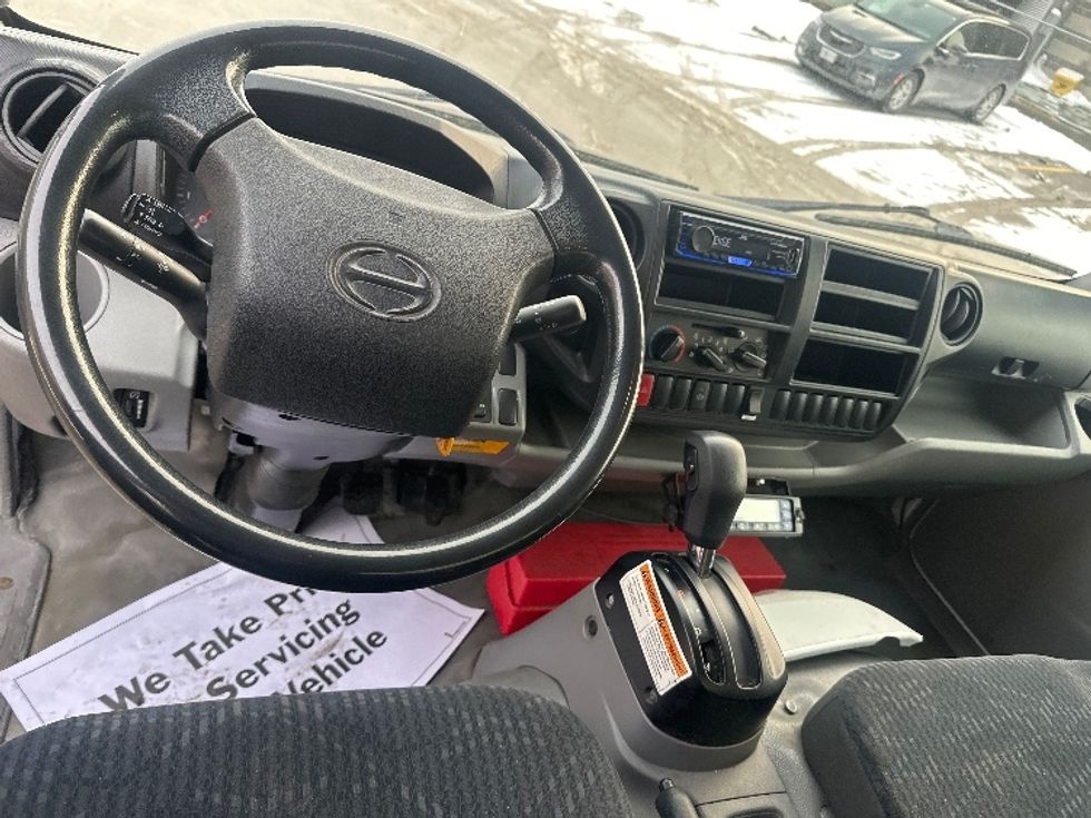 Refrigerated Truck-Light and Medium Duty Trucks-Hino-2020-195-Oshawa-ON-201,825\n\t\tkm-$ 69,500 - Image 17