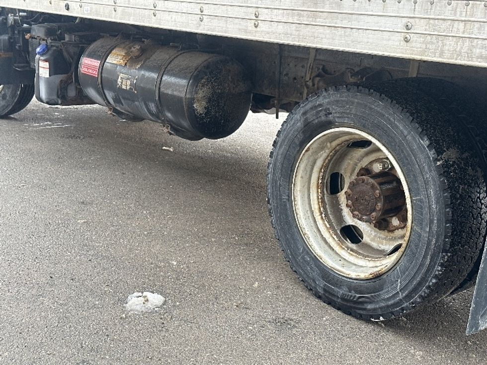 Refrigerated Truck-Light and Medium Duty Trucks-Hino-2020-195-Oshawa-ON-201,825\n\t\tkm-$ 69,500 - Image 5