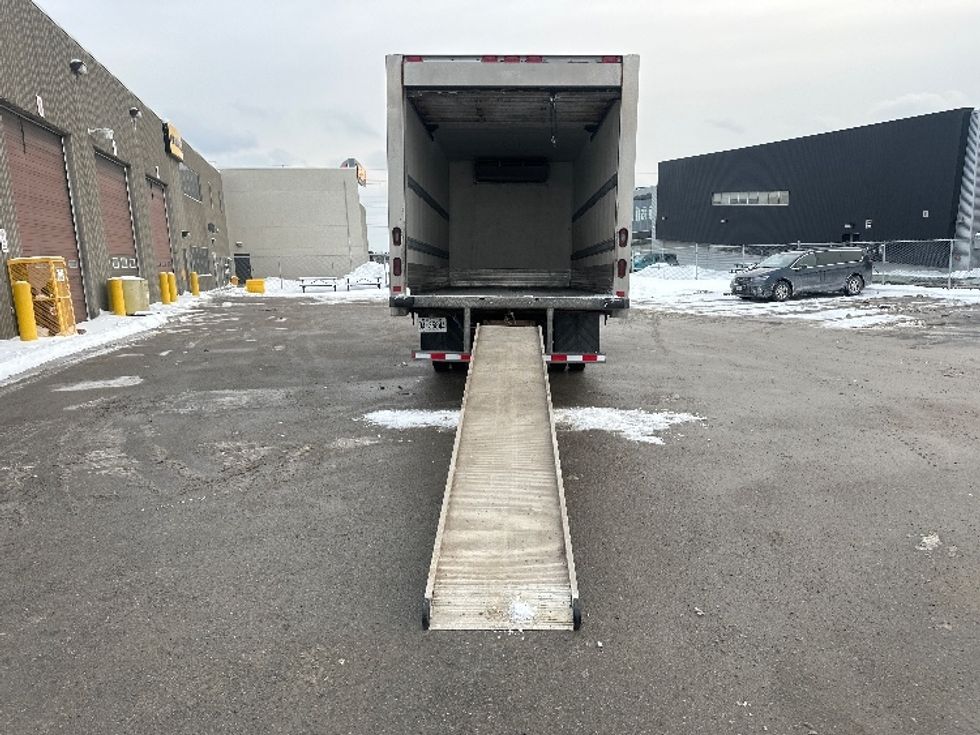 Refrigerated Truck-Light and Medium Duty Trucks-Hino-2020-195-Oshawa-ON-201,825\n\t\tkm-$ 69,500 - Image 9