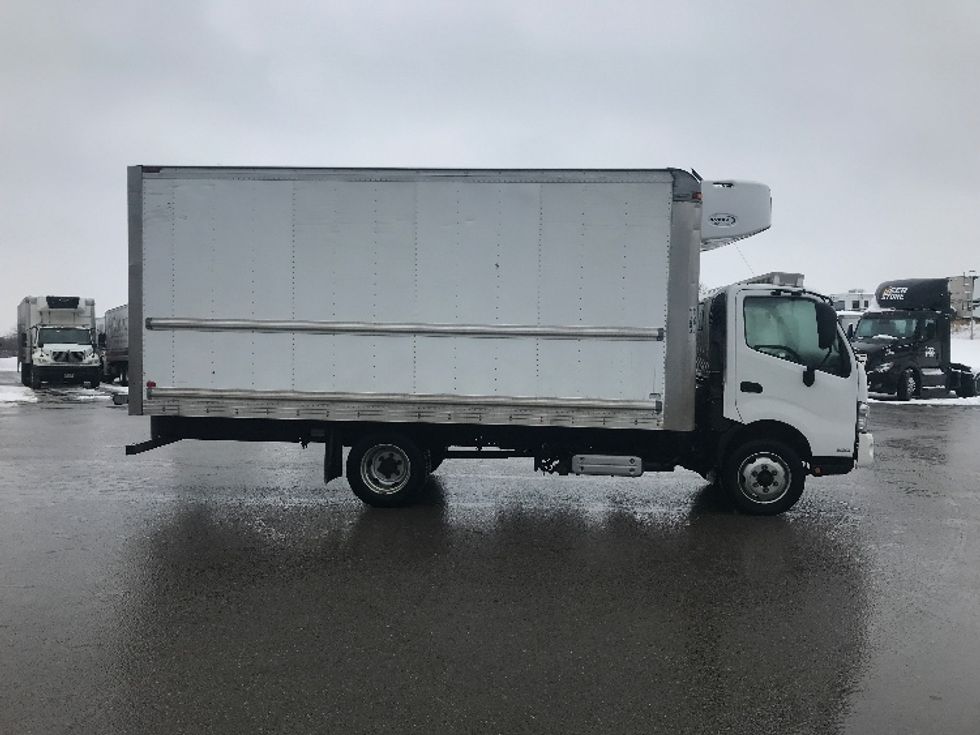 Refrigerated Truck-Light and Medium Duty Trucks-Hino-2020-195-Oshawa-ON-202,793\n\t\tkm-$ 70,750 - Image 15