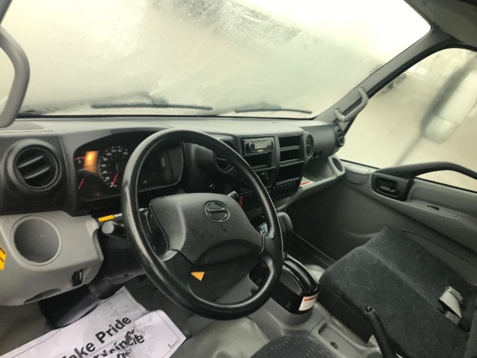 Refrigerated Truck-Light and Medium Duty Trucks-Hino-2020-195-Oshawa-ON-202,793\n\t\tkm-$ 70,750 - Image 17