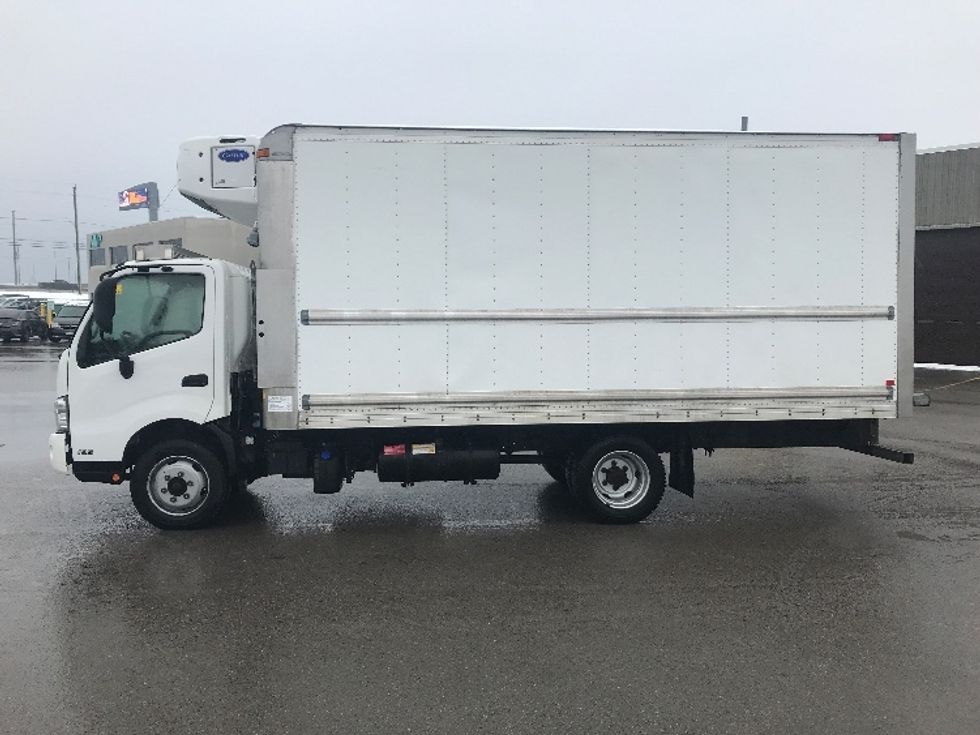 Refrigerated Truck-Light and Medium Duty Trucks-Hino-2020-195-Oshawa-ON-202,793\n\t\tkm-$ 70,750 - Image 4