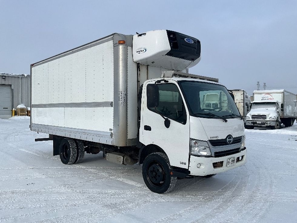 Refrigerated Truck-Light and Medium Duty Trucks-Hino-2020-195-Ottawa-ON-227,500\n\t\tkm-$ 64,000 - Image 1
