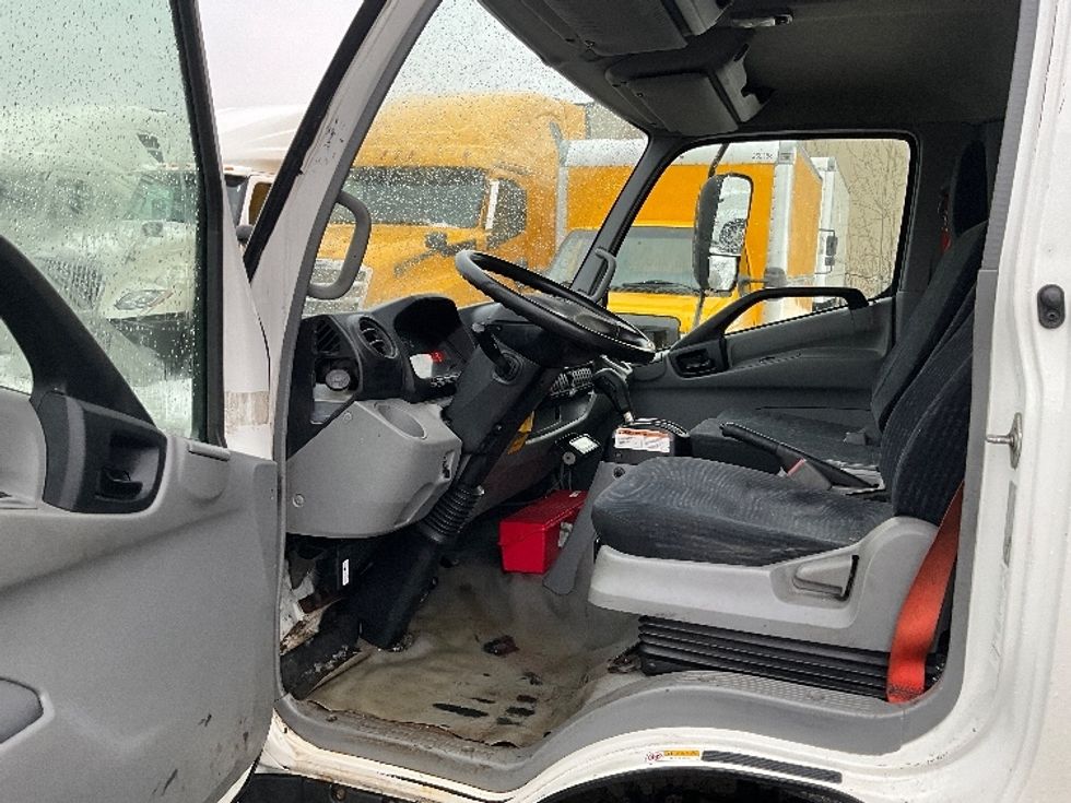 Refrigerated Truck-Light and Medium Duty Trucks-Hino-2020-195-Ottawa-ON-227,500\n\t\tkm-$ 64,000 - Image 15