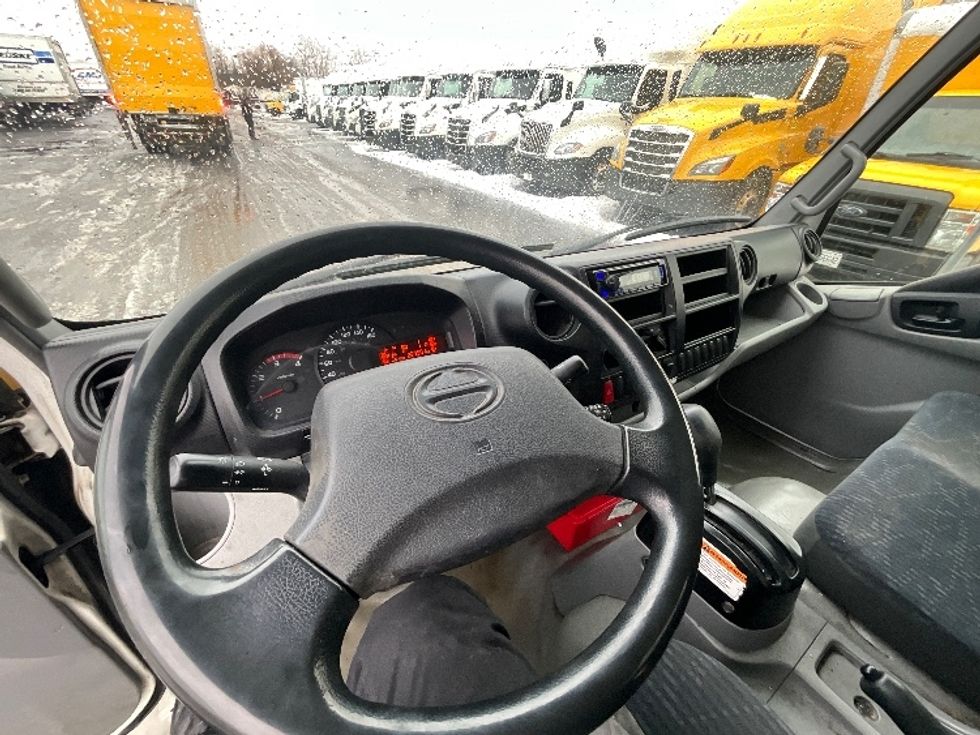 Refrigerated Truck-Light and Medium Duty Trucks-Hino-2020-195-Ottawa-ON-227,500\n\t\tkm-$ 64,000 - Image 16