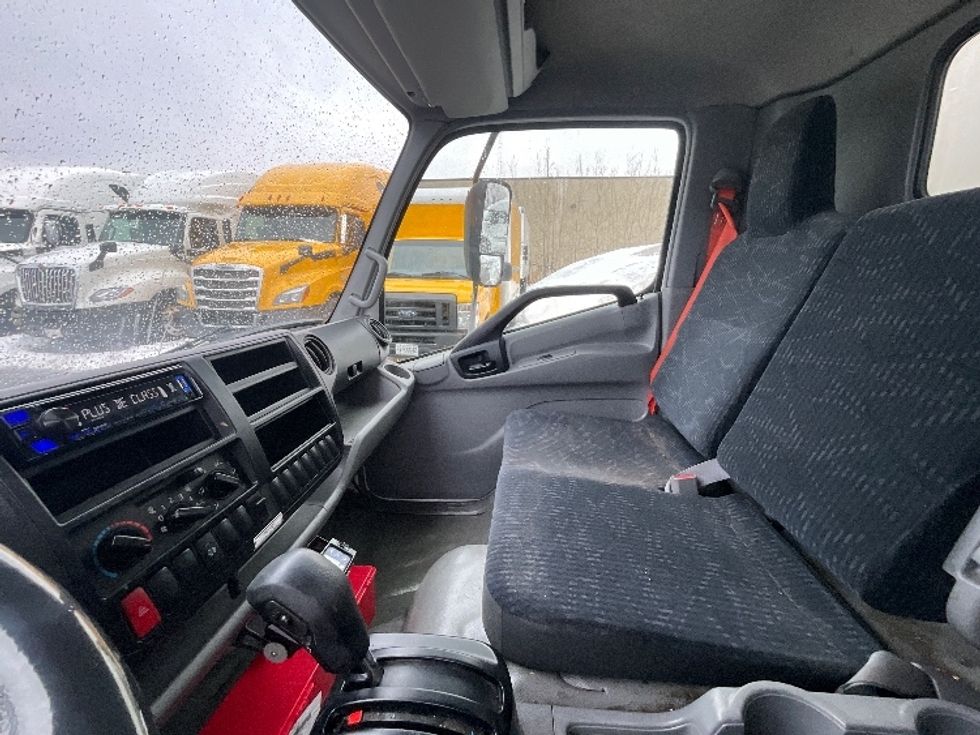 Refrigerated Truck-Light and Medium Duty Trucks-Hino-2020-195-Ottawa-ON-227,500\n\t\tkm-$ 64,000 - Image 18