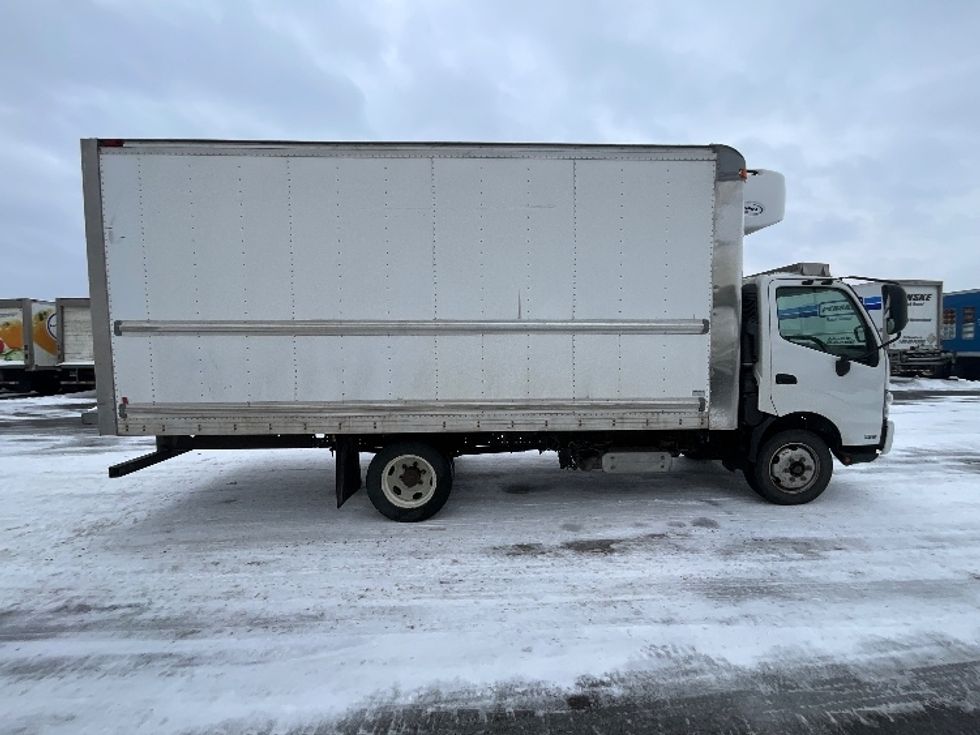 Refrigerated Truck-Light and Medium Duty Trucks-Hino-2020-195-Ottawa-ON-243,709\n\t\tkm-$ 63,000 - Image 14