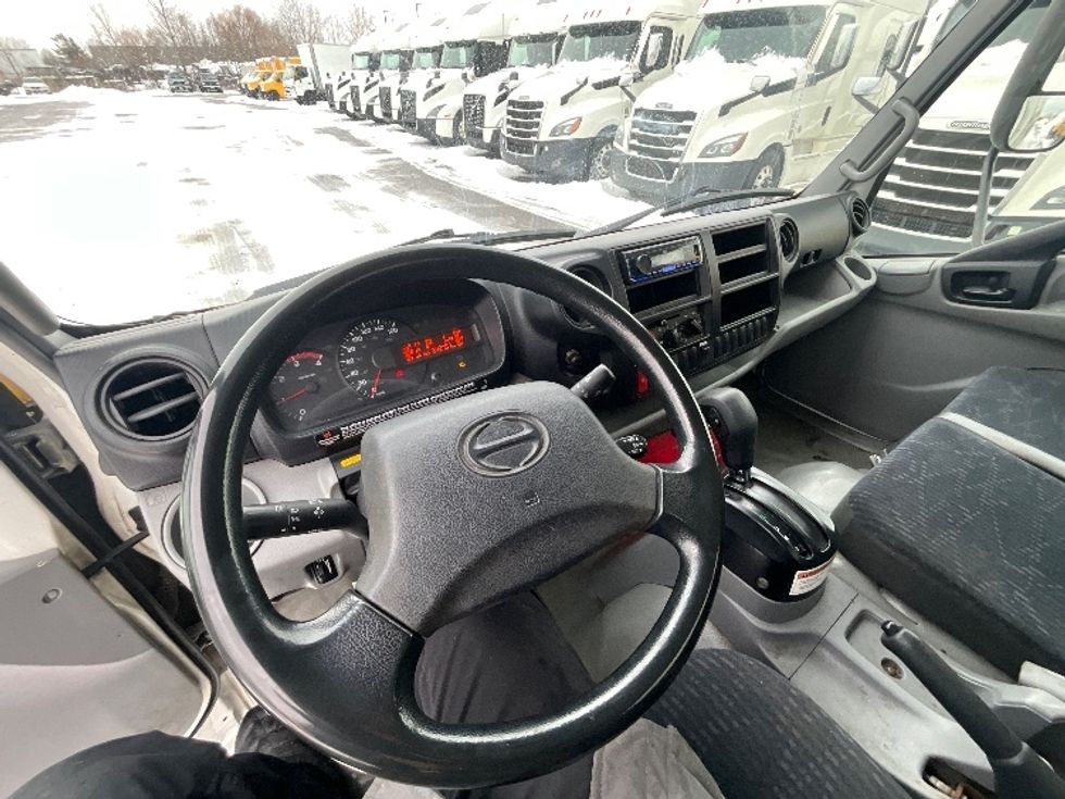 Refrigerated Truck-Light and Medium Duty Trucks-Hino-2020-195-Ottawa-ON-243,709\n\t\tkm-$ 63,000 - Image 17