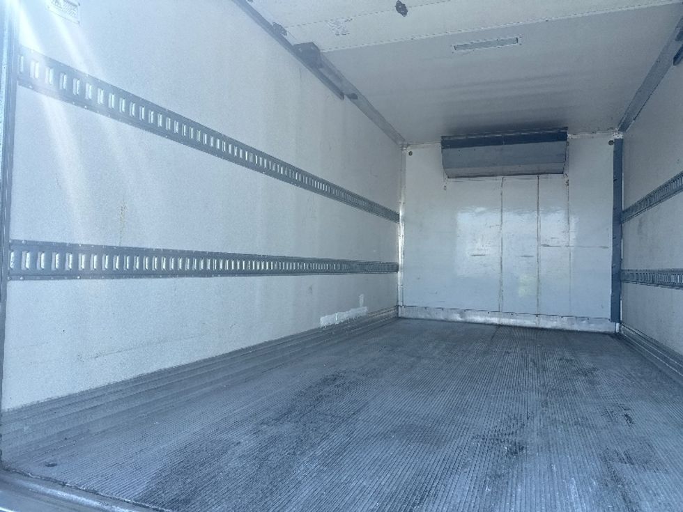 Refrigerated Truck-Light and Medium Duty Trucks-Hino-2020-195-Philadelphia-PA-38,066\n\t\tmiles-$ 56,500 - Image 11