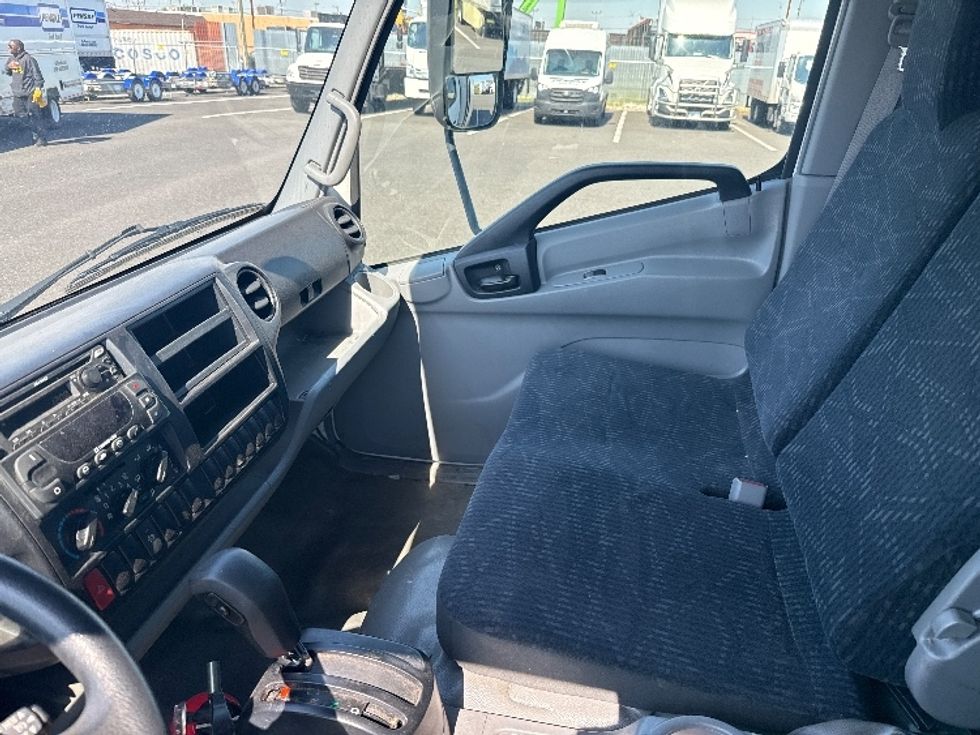 Refrigerated Truck-Light and Medium Duty Trucks-Hino-2020-195-Philadelphia-PA-38,066\n\t\tmiles-$ 56,500 - Image 19