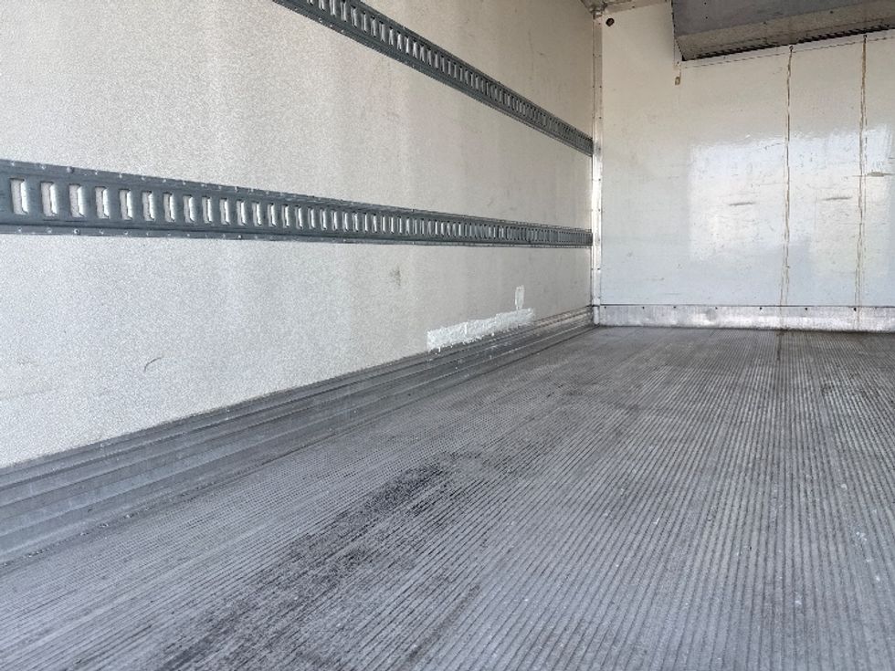 Refrigerated Truck-Light and Medium Duty Trucks-Hino-2020-195-Philadelphia-PA-38,066\n\t\tmiles-$ 56,500 - Image 26