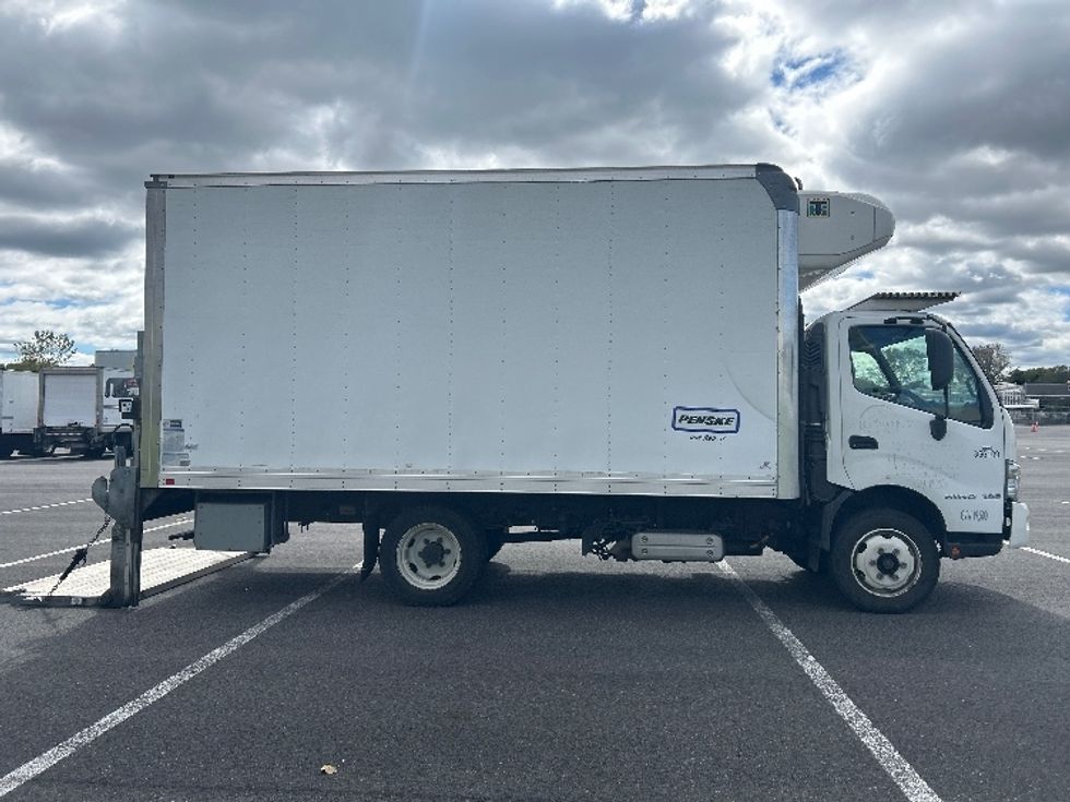 Refrigerated Truck-Light and Medium Duty Trucks-Hino-2020-195-Philadelphia-PA-47,749\n\t\tmiles-$ 55,250 - Image 15