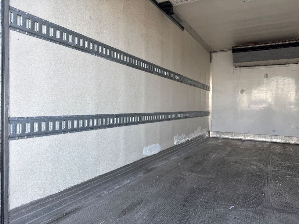 Refrigerated Truck-Light and Medium Duty Trucks-Hino-2020-195-Philadelphia-PA-77,020\n\t\tmiles-$ 51,750 - Image 11