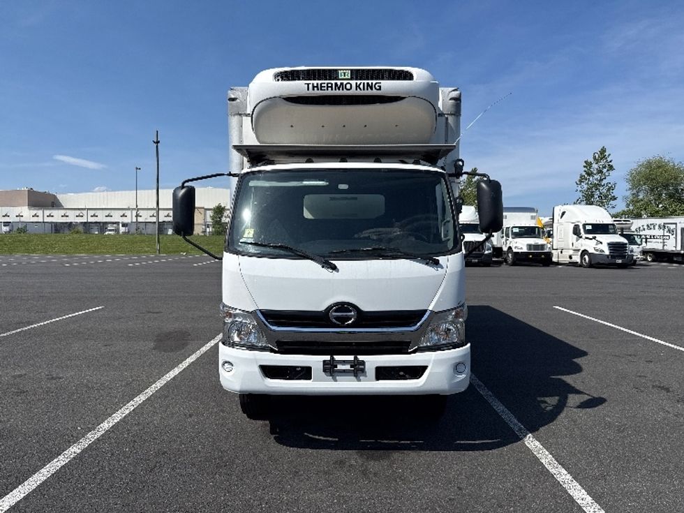 Refrigerated Truck-Light and Medium Duty Trucks-Hino-2020-195-Philadelphia-PA-77,020\n\t\tmiles-$ 51,750 - Image 2
