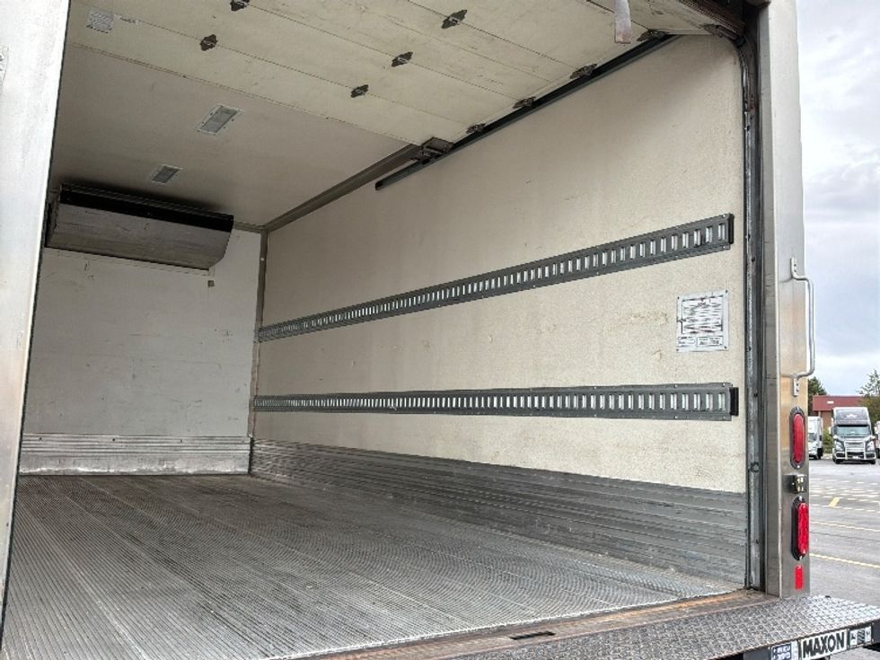 Refrigerated Truck-Light and Medium Duty Trucks-Hino-2020-195-Phoenix-AZ-138,352\n\t\tmiles-$ 48,000 - Image 12