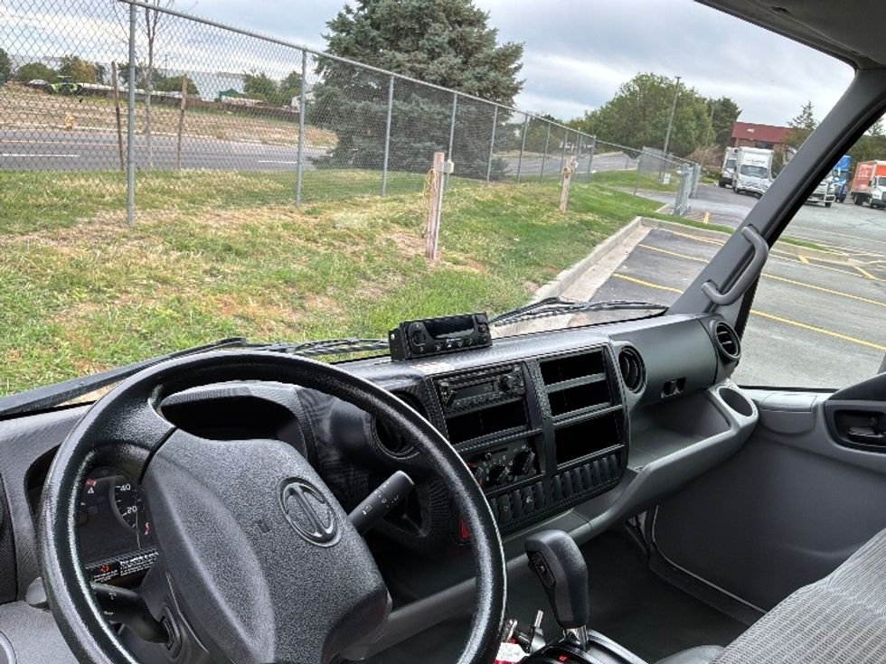 Refrigerated Truck-Light and Medium Duty Trucks-Hino-2020-195-Phoenix-AZ-138,352\n\t\tmiles-$ 48,000 - Image 18