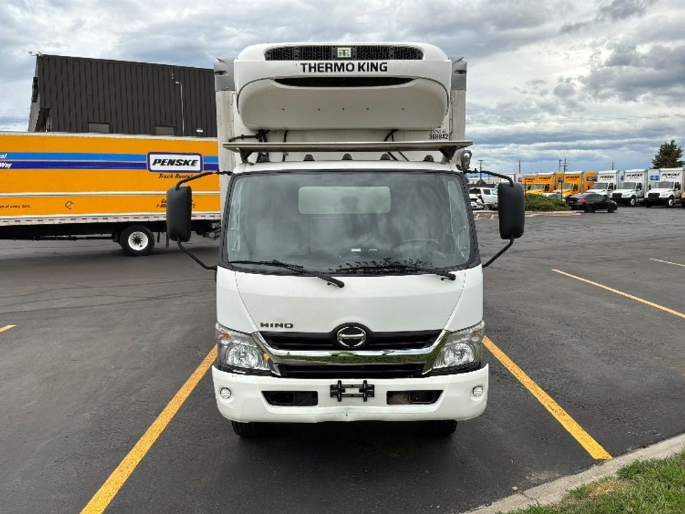 Refrigerated Truck-Light and Medium Duty Trucks-Hino-2020-195-Phoenix-AZ-138,352\n\t\tmiles-$ 48,000 - Image 2