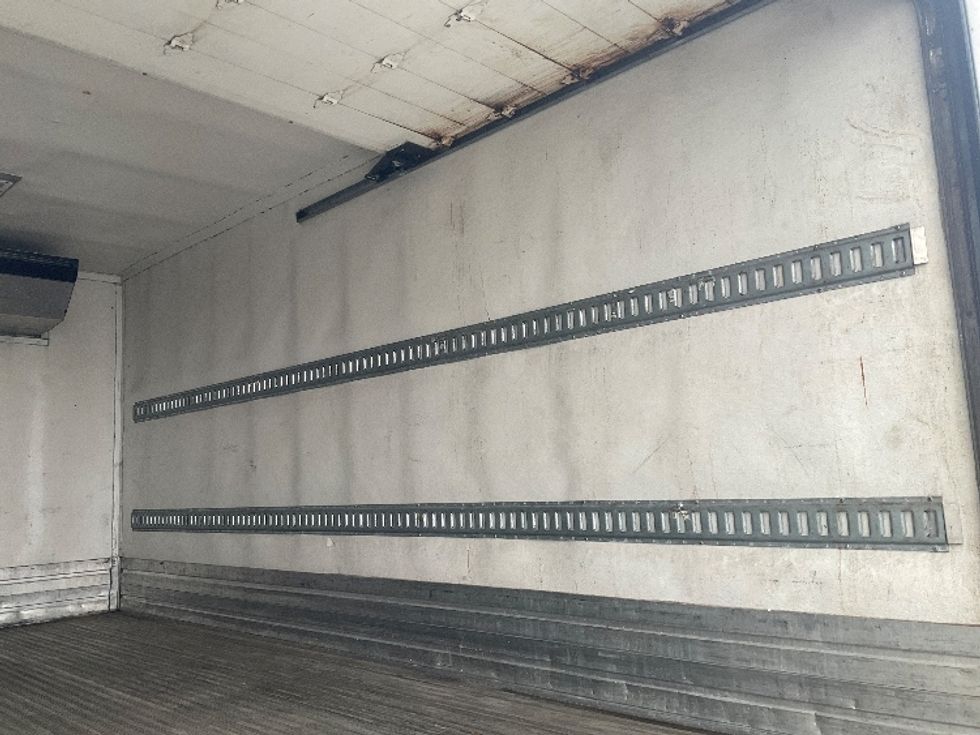 Refrigerated Truck-Light and Medium Duty Trucks-Hino-2020-195-Piqua-OH-119,520\n\t\tmiles-$ 53,000 - Image 12