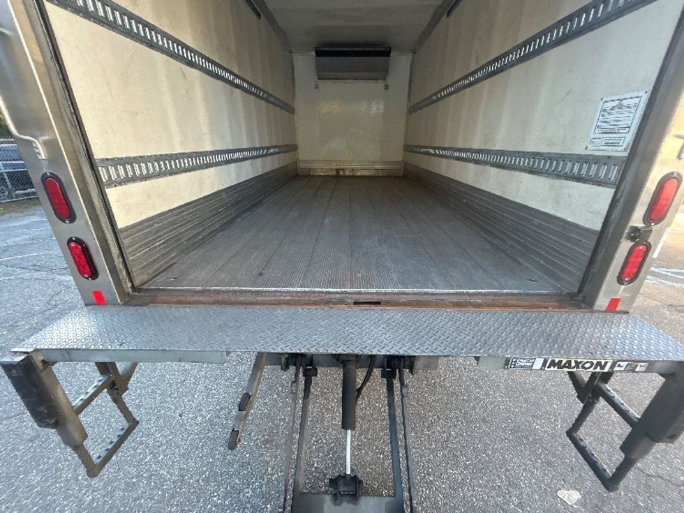 Refrigerated Truck-Light and Medium Duty Trucks-Hino-2020-195-Prince George-VA-136,289\n\t\tmiles-$ 51,000 - Image 10