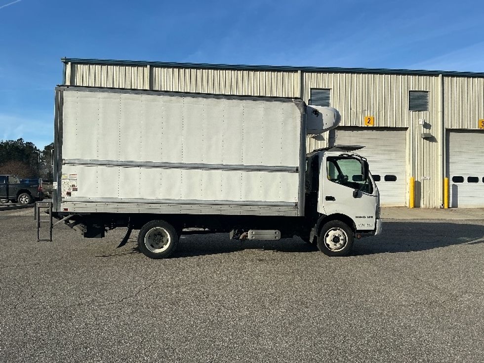 Refrigerated Truck-Light and Medium Duty Trucks-Hino-2020-195-Prince George-VA-136,289\n\t\tmiles-$ 51,000 - Image 15