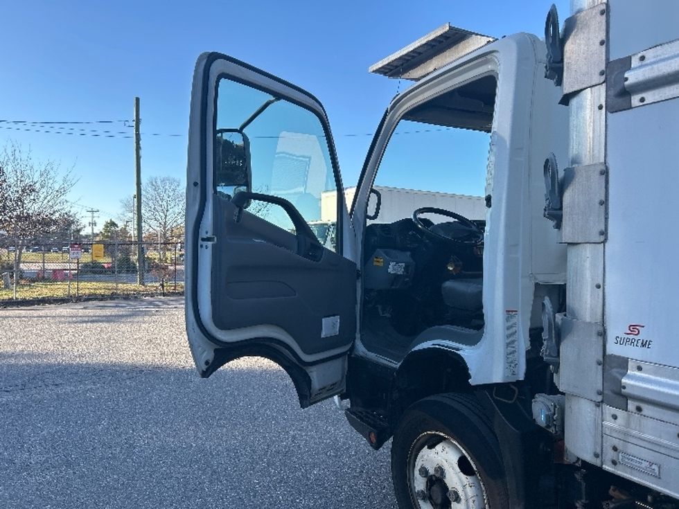 Refrigerated Truck-Light and Medium Duty Trucks-Hino-2020-195-Prince George-VA-136,289\n\t\tmiles-$ 51,000 - Image 16