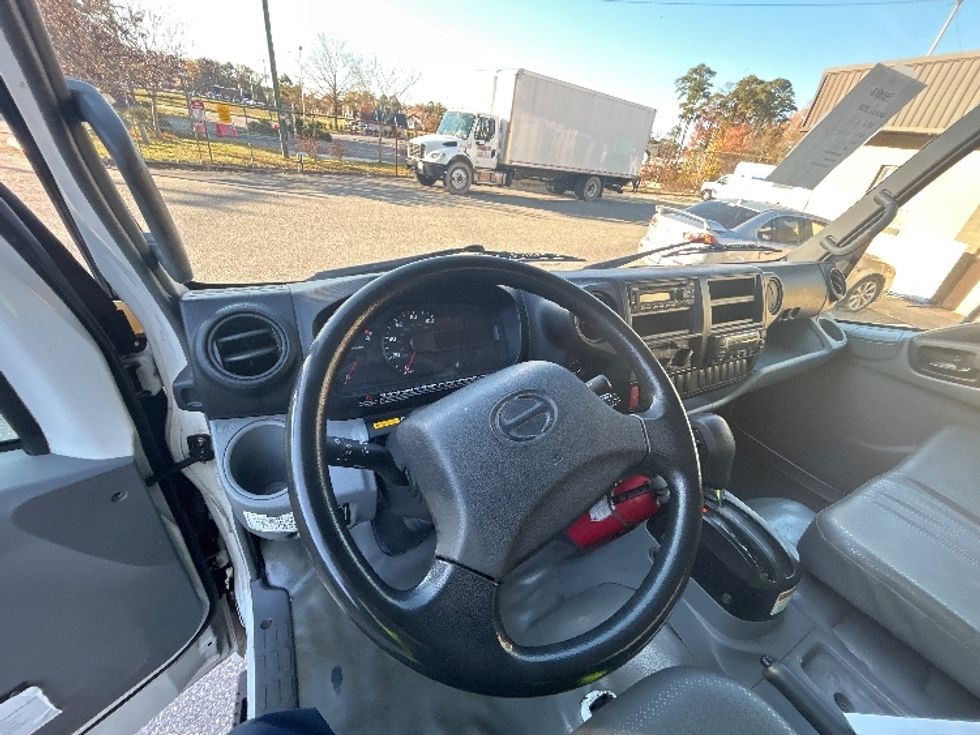 Refrigerated Truck-Light and Medium Duty Trucks-Hino-2020-195-Prince George-VA-136,289\n\t\tmiles-$ 51,000 - Image 17