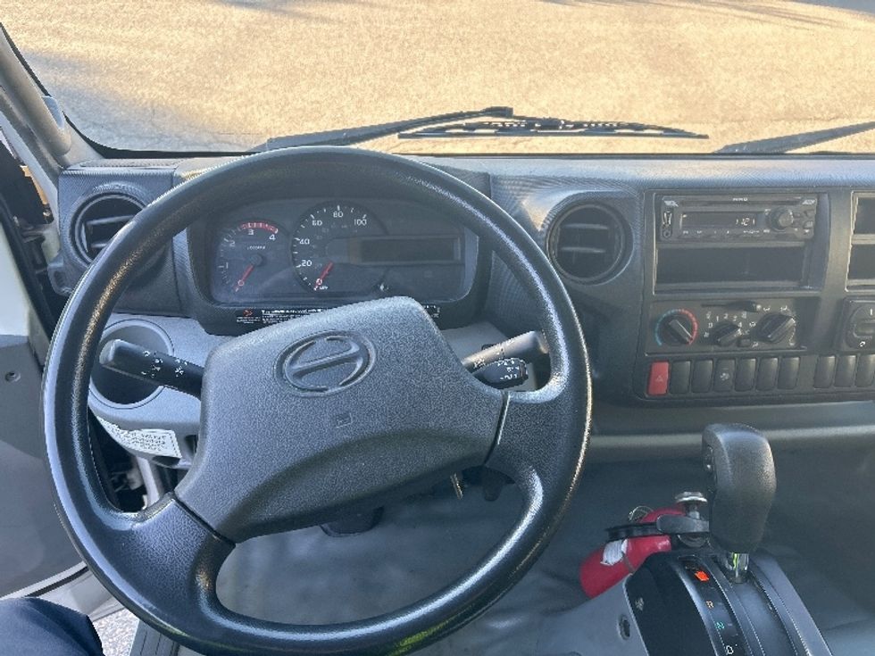 Refrigerated Truck-Light and Medium Duty Trucks-Hino-2020-195-Prince George-VA-136,289\n\t\tmiles-$ 51,000 - Image 18