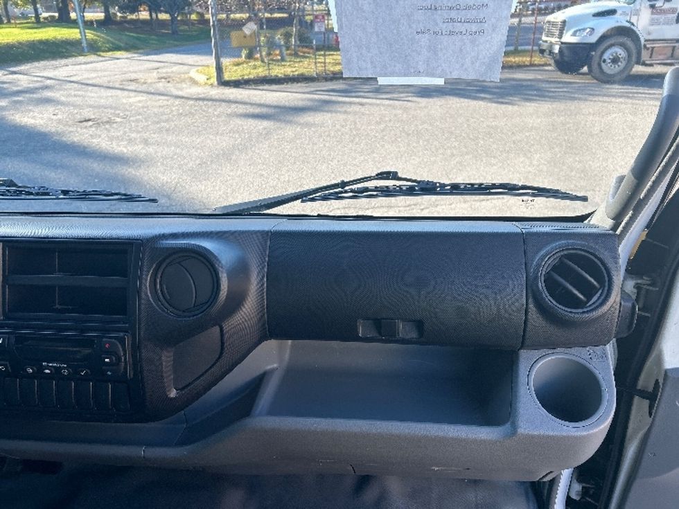 Refrigerated Truck-Light and Medium Duty Trucks-Hino-2020-195-Prince George-VA-136,289\n\t\tmiles-$ 51,000 - Image 21