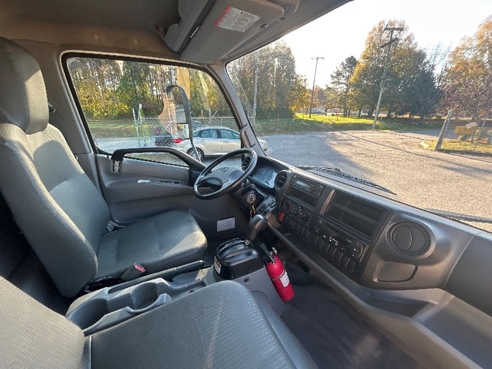 Refrigerated Truck-Light and Medium Duty Trucks-Hino-2020-195-Prince George-VA-136,289\n\t\tmiles-$ 51,000 - Image 22