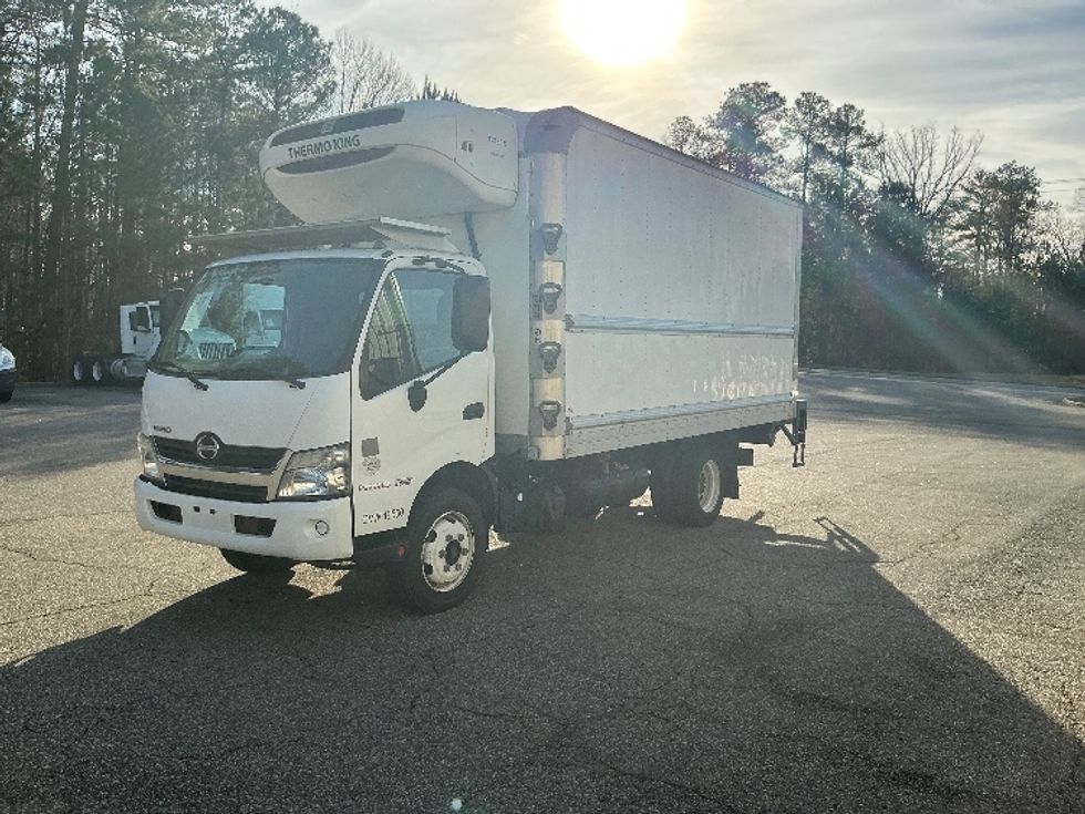Refrigerated Truck-Light and Medium Duty Trucks-Hino-2020-195-Prince George-VA-136,289\n\t\tmiles-$ 51,000 - Image 3