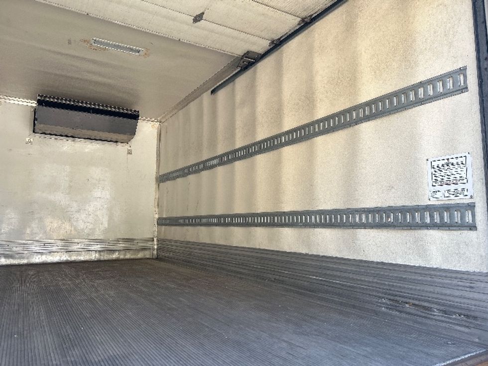 Refrigerated Truck-Light and Medium Duty Trucks-Hino-2020-195-Prince George-VA-142,977\n\t\tmiles-$ 50,000 - Image 12