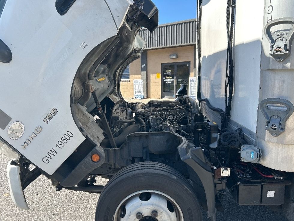 Refrigerated Truck-Light and Medium Duty Trucks-Hino-2020-195-Prince George-VA-142,977\n\t\tmiles-$ 50,000 - Image 24