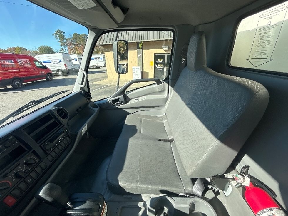 Refrigerated Truck-Light and Medium Duty Trucks-Hino-2020-195-Prince George-VA-78,565\n\t\tmiles-$ 59,250 - Image 19