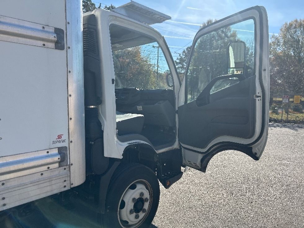 Refrigerated Truck-Light and Medium Duty Trucks-Hino-2020-195-Prince George-VA-78,565\n\t\tmiles-$ 59,250 - Image 20