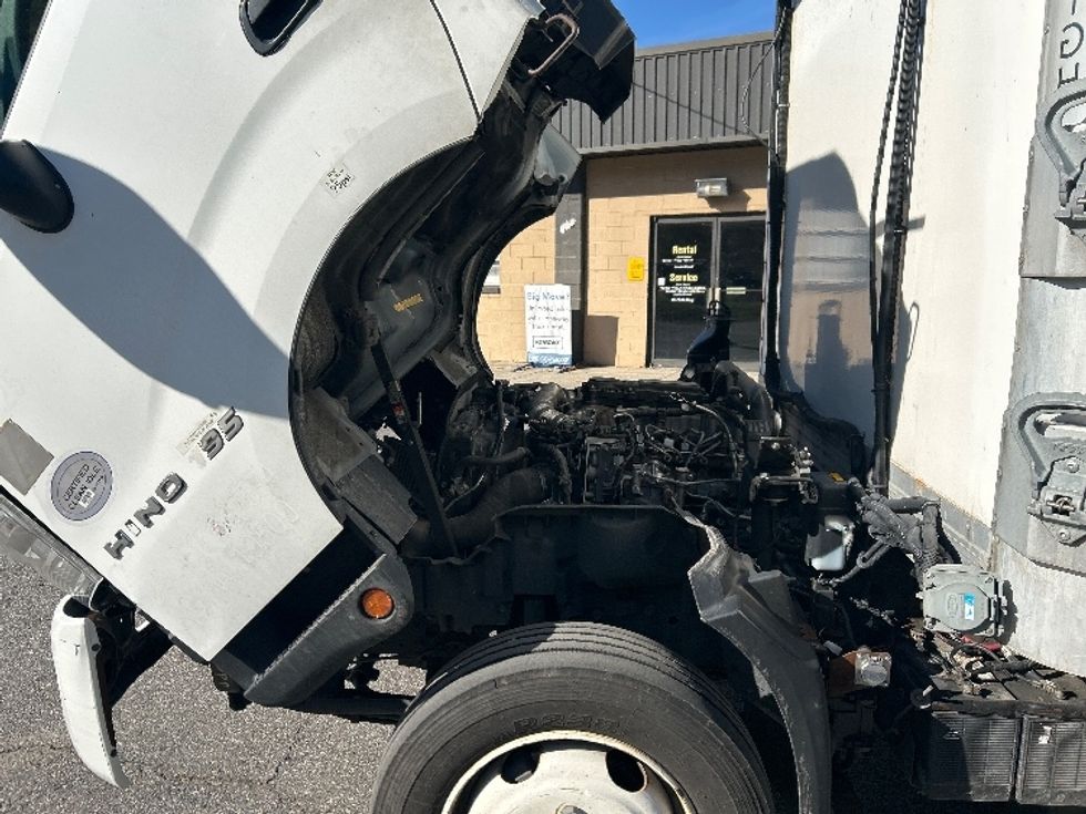 Refrigerated Truck-Light and Medium Duty Trucks-Hino-2020-195-Prince George-VA-78,565\n\t\tmiles-$ 59,250 - Image 24