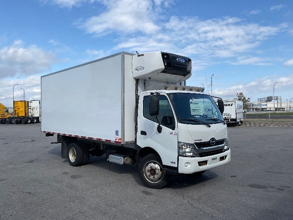 Refrigerated Truck-Light and Medium Duty Trucks-Hino-2020-195-Saint Laurent-PQ-104,921\n\t\tkm-$ 78,500 - Image 1