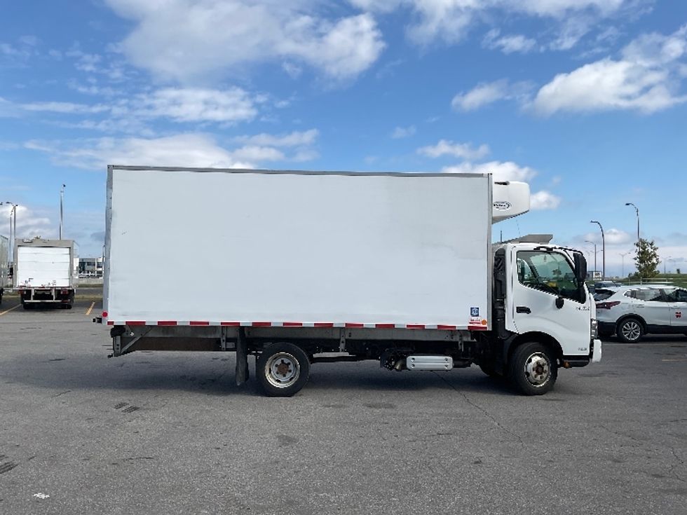 Refrigerated Truck-Light and Medium Duty Trucks-Hino-2020-195-Saint Laurent-PQ-104,921\n\t\tkm-$ 78,500 - Image 14