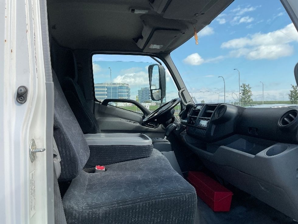 Refrigerated Truck-Light and Medium Duty Trucks-Hino-2020-195-Saint Laurent-PQ-104,921\n\t\tkm-$ 78,500 - Image 21