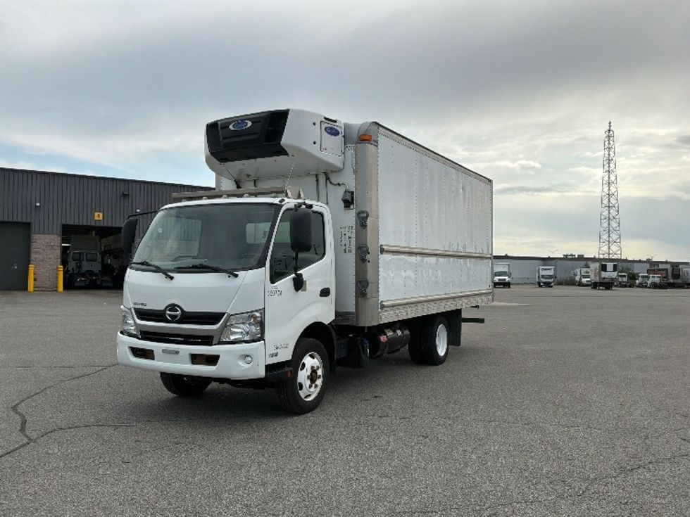 Refrigerated Truck-Light and Medium Duty Trucks-Hino-2020-195-Saint Laurent-PQ-110,053\n\t\tkm-$ 64,000 - Image 3