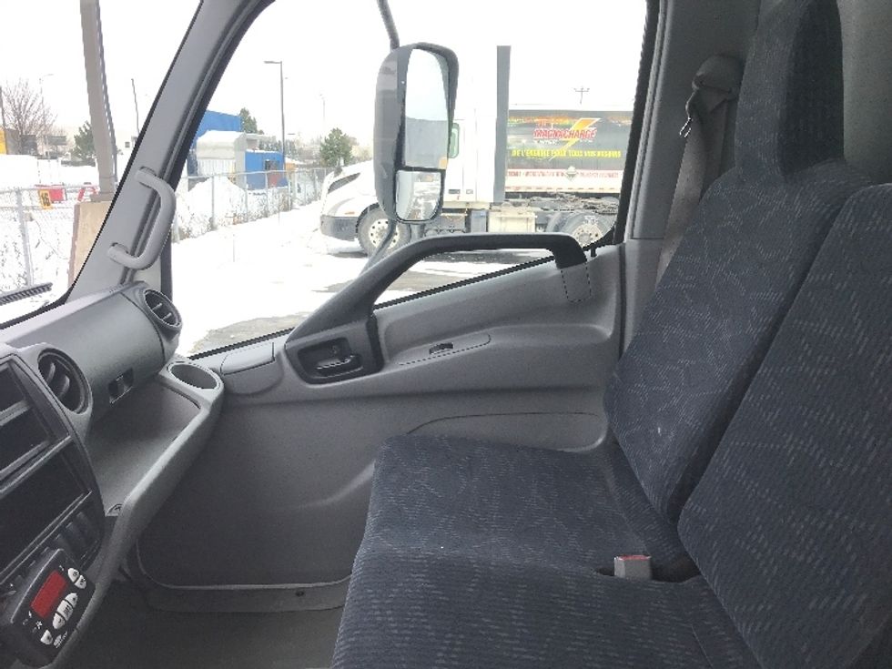 Refrigerated Truck-Light and Medium Duty Trucks-Hino-2020-195-Saint Laurent-PQ-190,559\n\t\tkm-$ 70,250 - Image 18