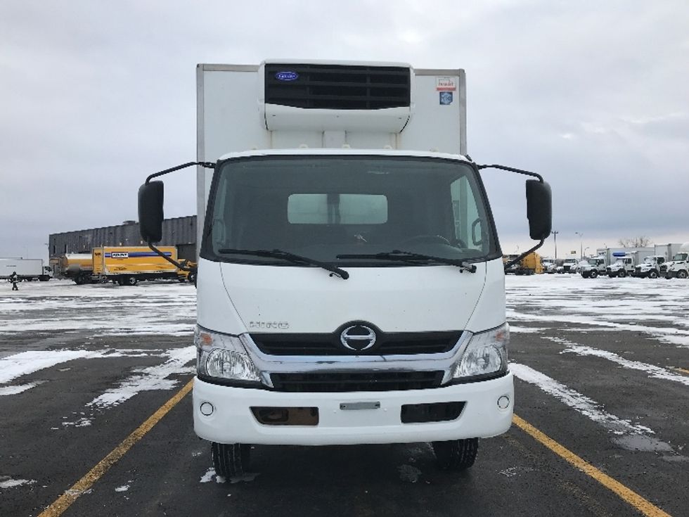 Refrigerated Truck-Light and Medium Duty Trucks-Hino-2020-195-Saint Laurent-PQ-190,559\n\t\tkm-$ 70,250 - Image 2