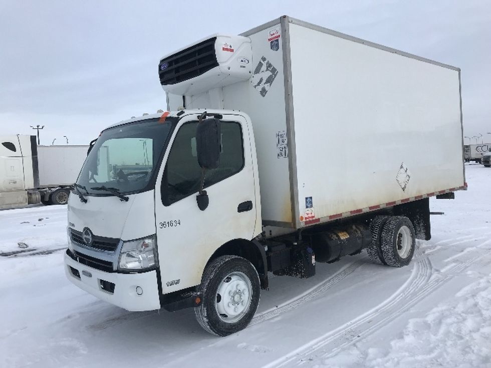 Refrigerated Truck-Light and Medium Duty Trucks-Hino-2020-195-Saint Laurent-PQ-206,713\n\t\tkm-$ 68,750 - Image 3