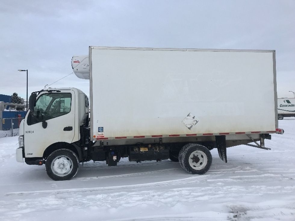 Refrigerated Truck-Light and Medium Duty Trucks-Hino-2020-195-Saint Laurent-PQ-206,713\n\t\tkm-$ 68,750 - Image 4