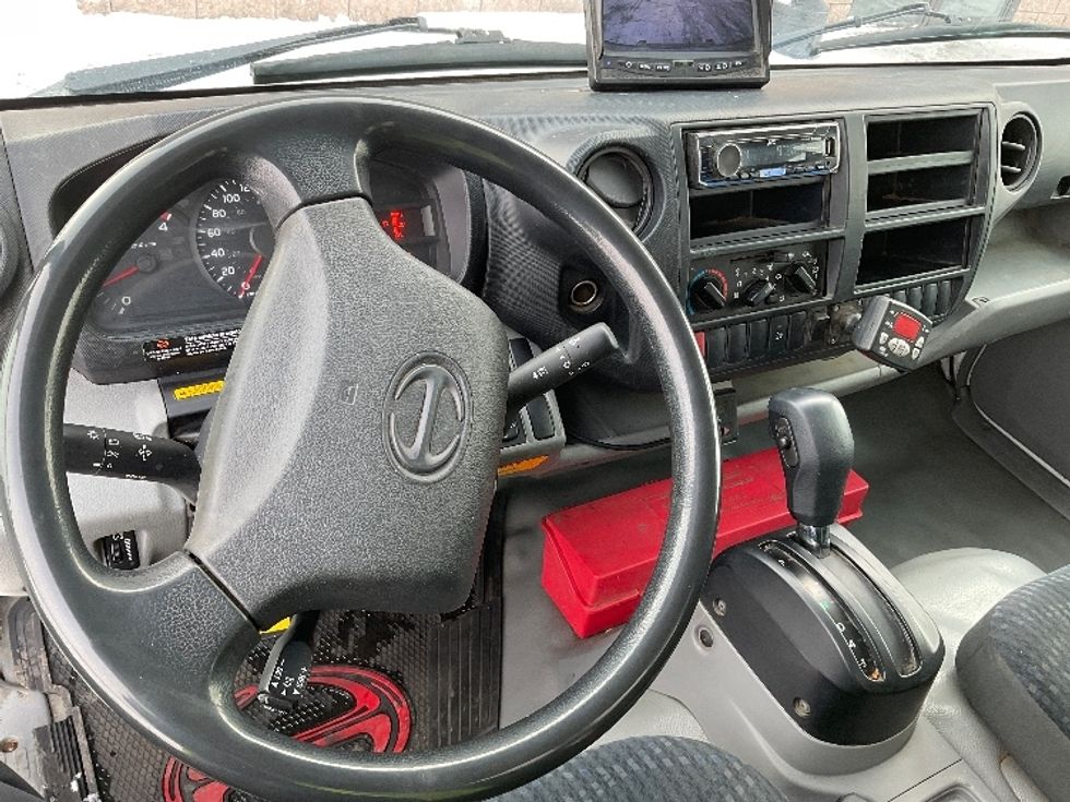 Refrigerated Truck-Light and Medium Duty Trucks-Hino-2020-195-Saint Laurent-PQ-236,488\n\t\tkm-$ 64,500 - Image 13