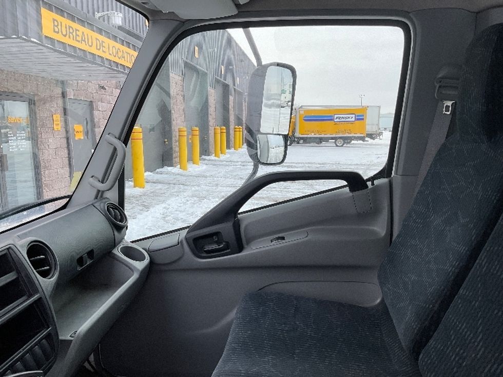 Refrigerated Truck-Light and Medium Duty Trucks-Hino-2020-195-Saint Laurent-PQ-236,488\n\t\tkm-$ 64,500 - Image 18